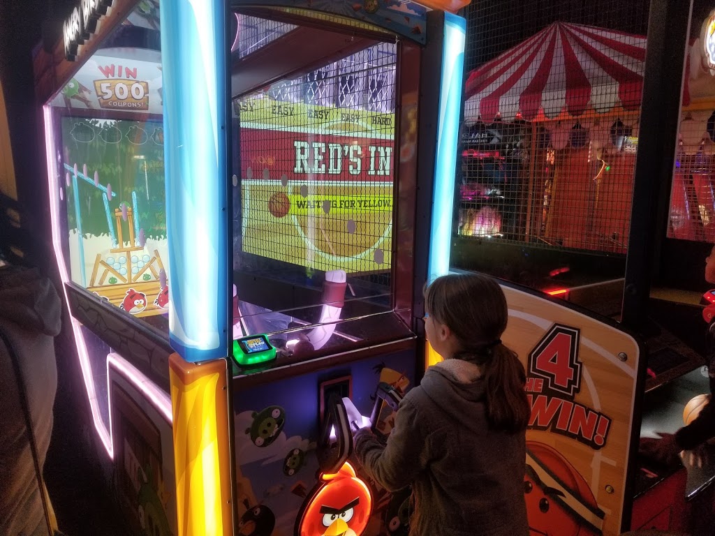 Dave & Busters | restaurant | 1174 Roseville Pkwy, Roseville, CA 95678, USA | 9167723400 OR +1 916-772-3400