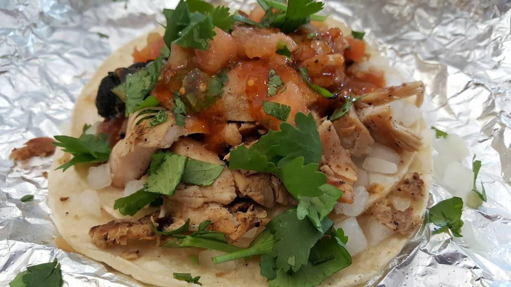 El Pollo Loco | restaurant | 3704 S Mooney Blvd, Visalia, CA 93277, USA | 5597344355 OR +1 559-734-4355