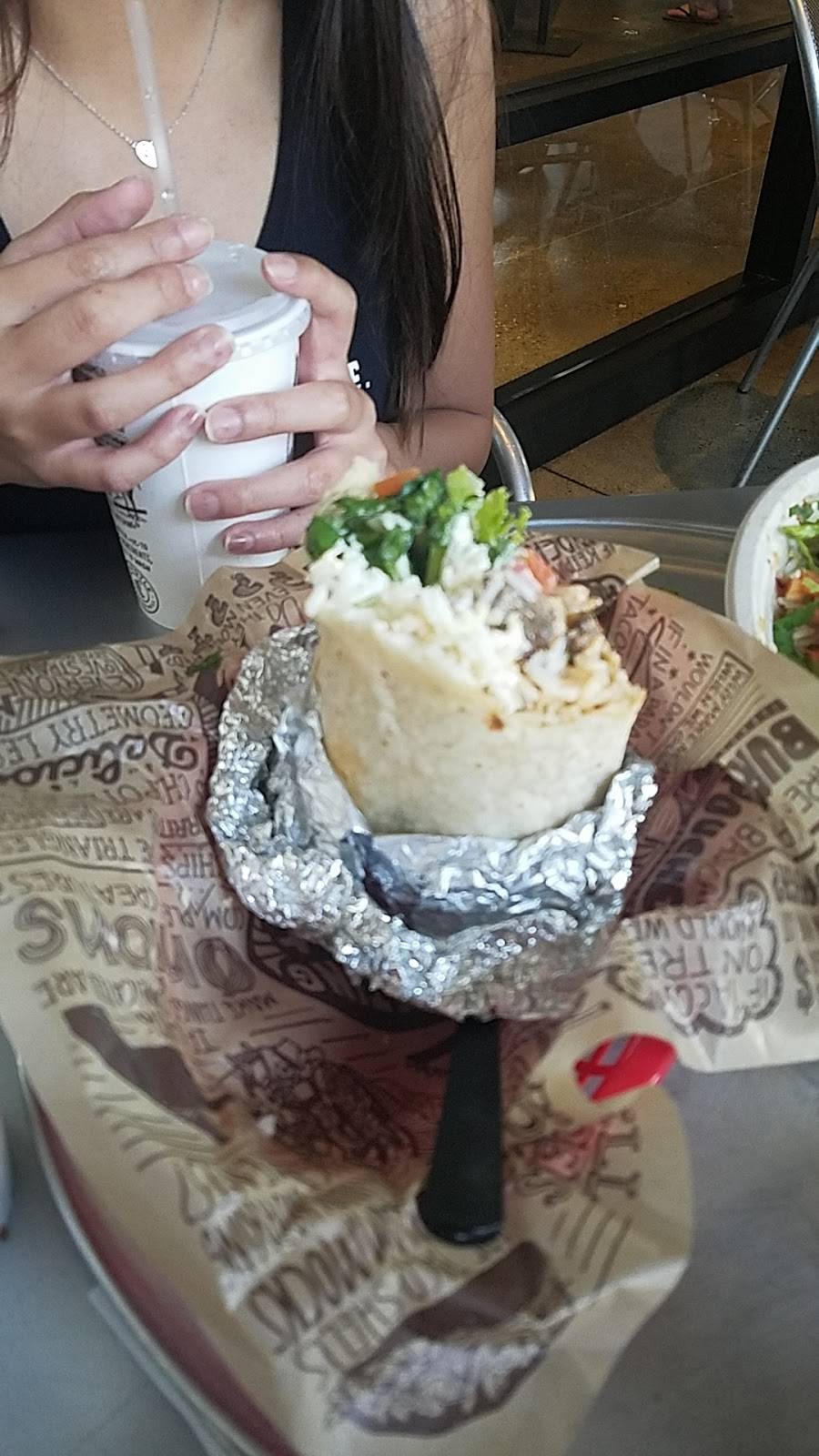 Chipotle Mexican Grill | restaurant | 80 E Nees Ave, Fresno, CA 93720, USA | 5594900605 OR +1 559-490-0605