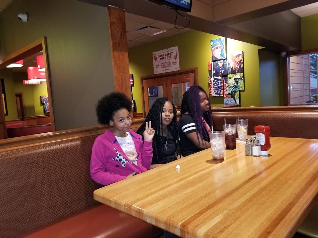 Applebees Grill + Bar | restaurant | 3895 Hacks Cross Rd, Memphis, TN 38125, USA | 9012015665 OR +1 901-201-5665