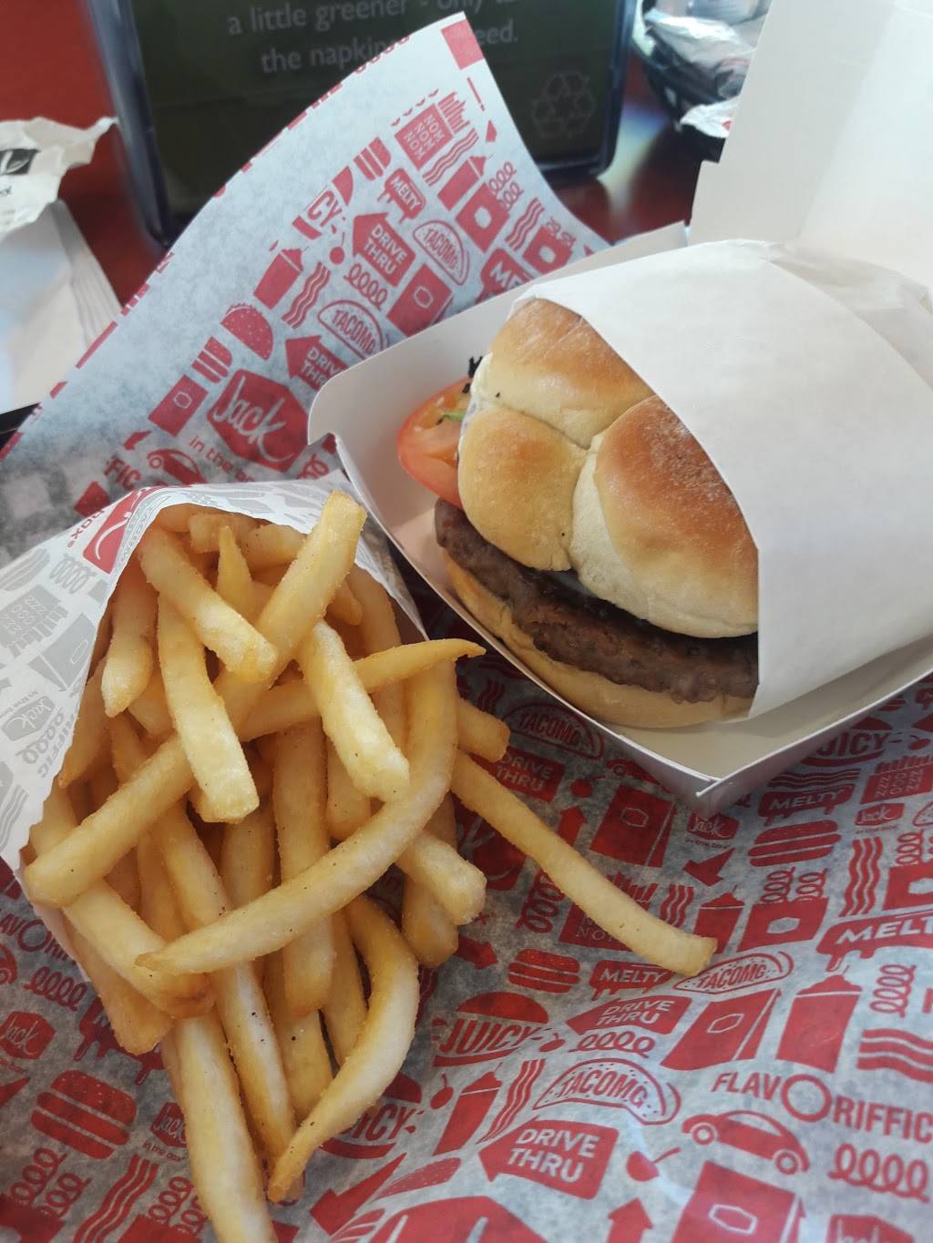 Jack in the Box | restaurant | 8521 Archibald Ave, Rancho Cucamonga, CA 91730, USA | 9094664299 OR +1 909-466-4299