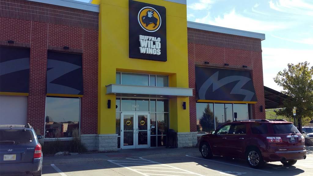 Buffalo Wild Wings | meal takeaway | 11651 S 73rd St #101, Papillion, NE 68046, USA | 4025969464 OR +1 402-596-9464