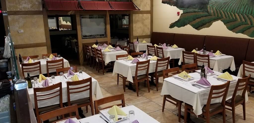 RoccoVinos Italian Restaurant | restaurant | 11255 W 143rd St, Orland Park, IL 60467, USA | 7084605900 OR +1 708-460-5900