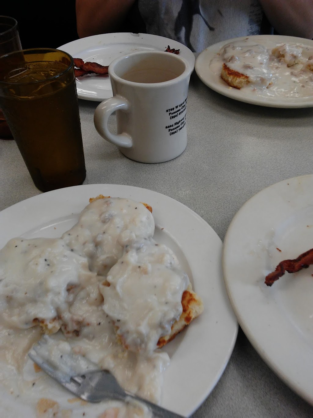 Charlie Corams Place | restaurant | 6204 Hwy 2301, Panama City, FL 32404, USA | 8507694733 OR +1 850-769-4733