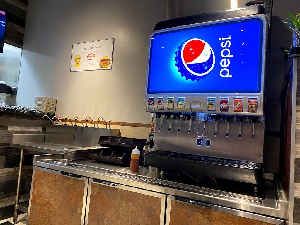 The Burger Shack | restaurant | 6468 Landsdowne Centre Dr, Alexandria, VA 22315, USA | 7033477555 OR +1 703-347-7555