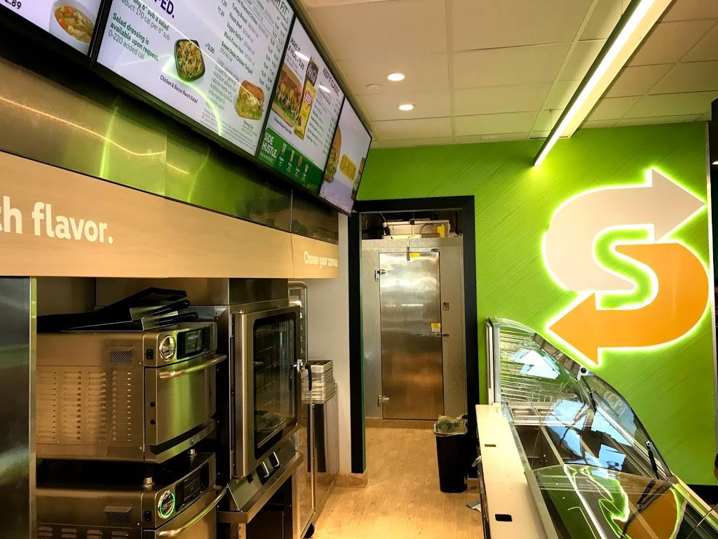 Subway | restaurant | 5805 Silver Creek Valley Rd Suite 20, San Jose, CA 95138, USA | 4088094436 OR +1 408-809-4436