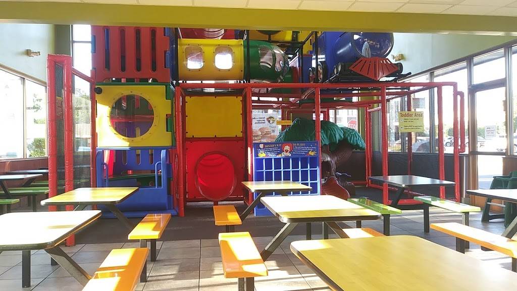 McDonalds | cafe | 5722 W Lovers Ln, Dallas, TX 75209, USA | 2143507731 OR +1 214-350-7731