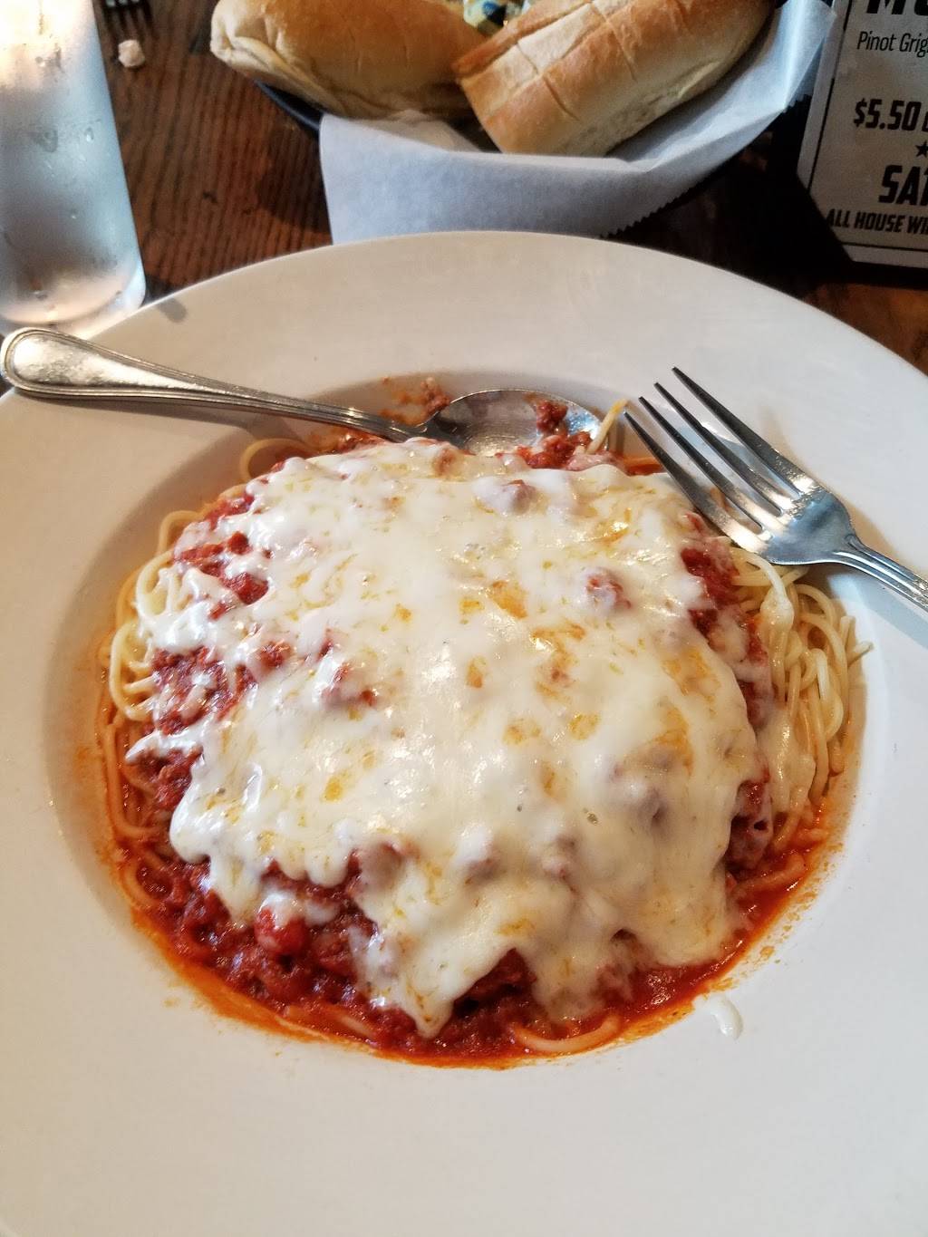 Luigis Restaurant bar & pizzeria | restaurant | 1011 NC-150, Summerfield, NC 27358, USA | 3366438133 OR +1 336-643-8133