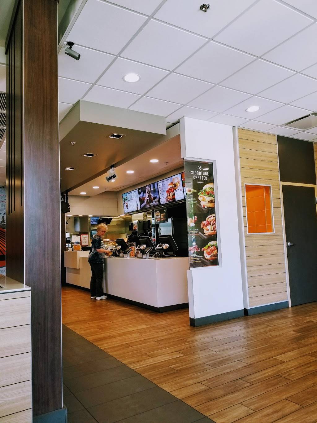 McDonalds | restaurant | 1975 S Union Ave, Tacoma, WA 98405, USA | 2532726000 OR +1 253-272-6000