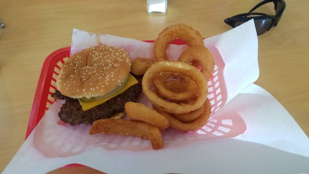 Macs Pitstop Grill | restaurant | 4251 Winder Hwy, Flowery Branch, GA 30542, USA | 7709675371 OR +1 770-967-5371