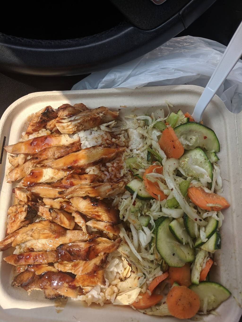 Moeida Asian Bistro | restaurant | 17848 Garden Way NE #104, Woodinville, WA 98072, USA | 4253982525 OR +1 425-398-2525