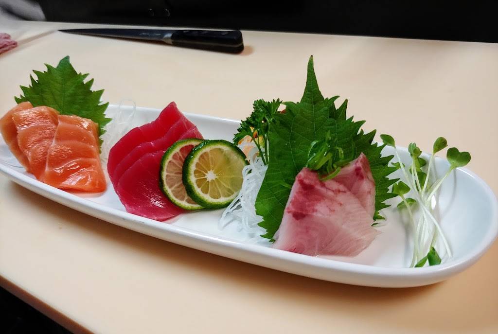 Sushi Day | restaurant | 212 Wall St unit c, Huntington, NY 11743, USA | 6313506223 OR +1 631-350-6223