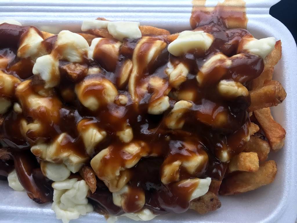 Potato Heads | restaurant | 6460 RR 20, Niagara Falls, ON L2G 1T6, Canada | 9053287229 OR +1 905-328-7229