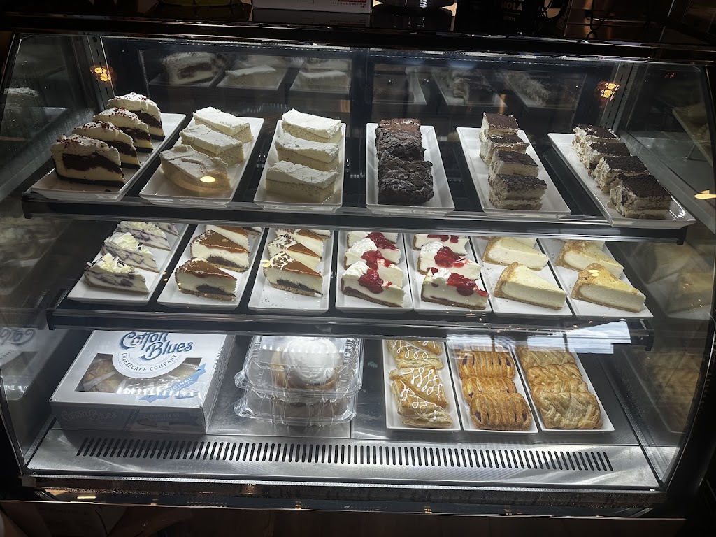 Empanola Ocean Springs | restaurant | 718 Bienville Blvd, Ocean Springs, MS 39564, USA | 2282153301 OR +1 228-215-3301