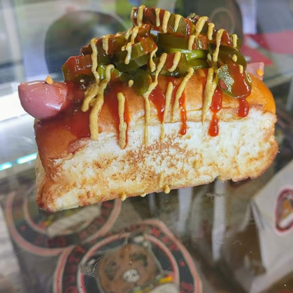 Dustys Dogz | restaurant | 416 N State St, St Ignace, MI 49781, USA | 2312683293 OR +1 231-268-3293