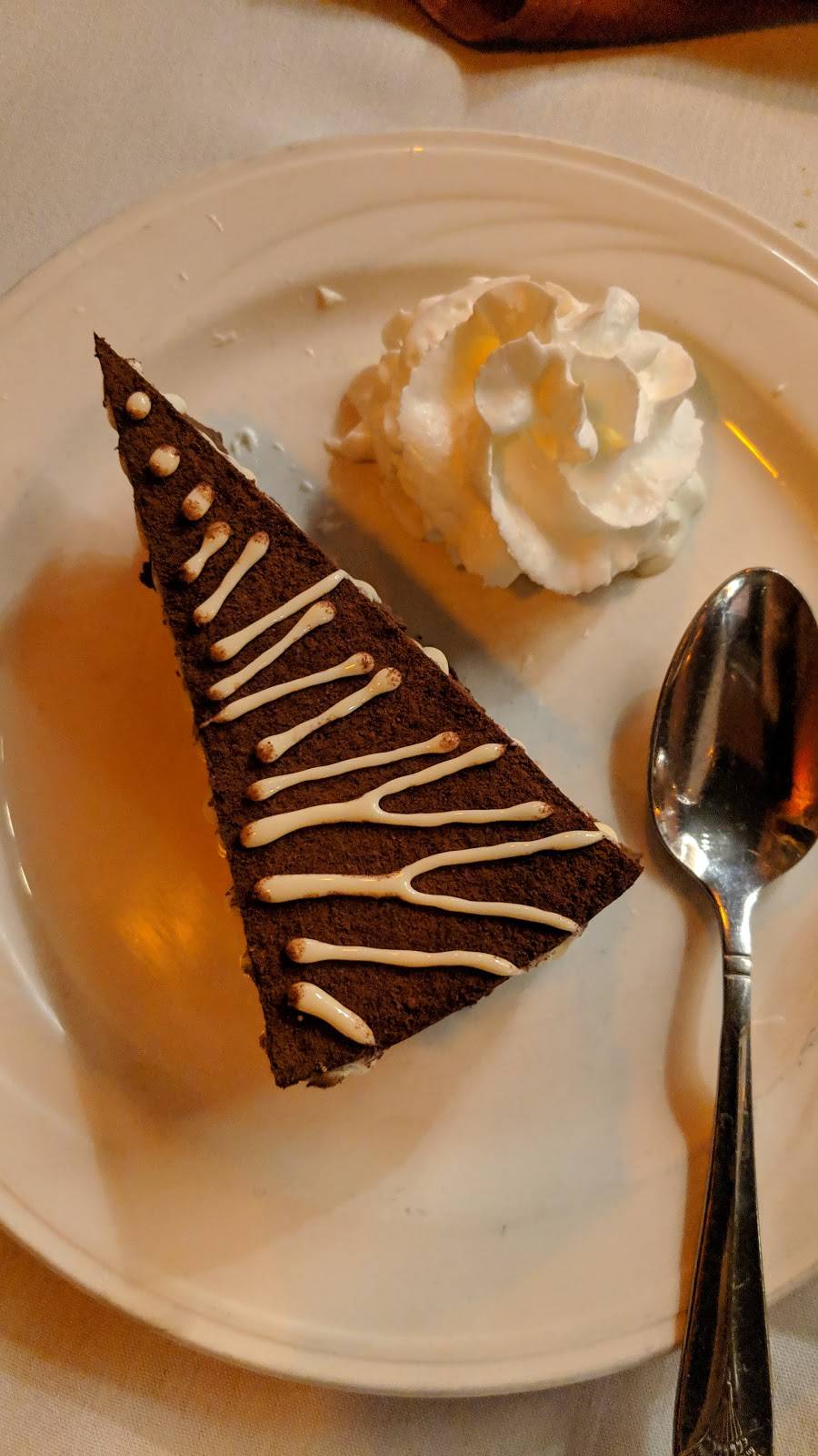 Gaslight Club | restaurant | 4000 N OHare Field, Chicago, IL 60666, USA | 7736860200 OR +1 773-686-0200