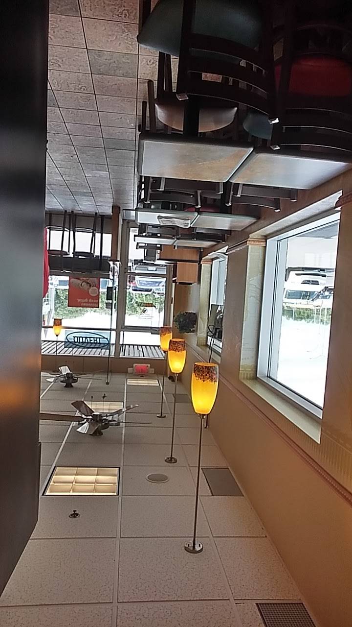 Subway | restaurant | 90 Rue Morgan Unité 13, Baie-dUrfé, QC H9X 3A8, Canada | 5144572882 OR +1 514-457-2882