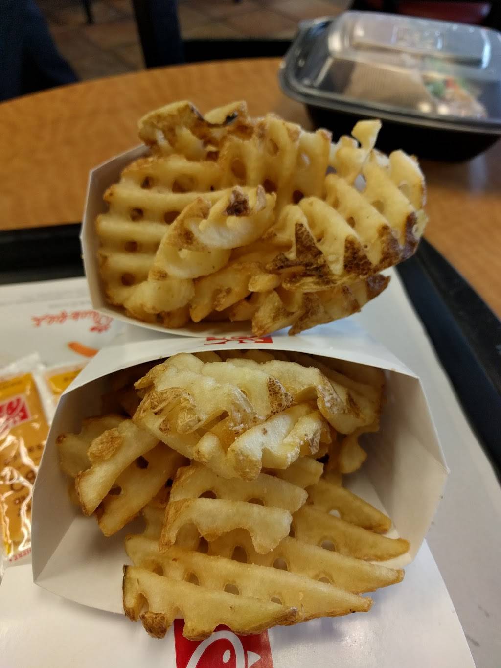 Chick-fil-A | restaurant | 2072 Lantern Ridge Dr, Richmond, KY 40475, USA | 8596250388 OR +1 859-625-0388