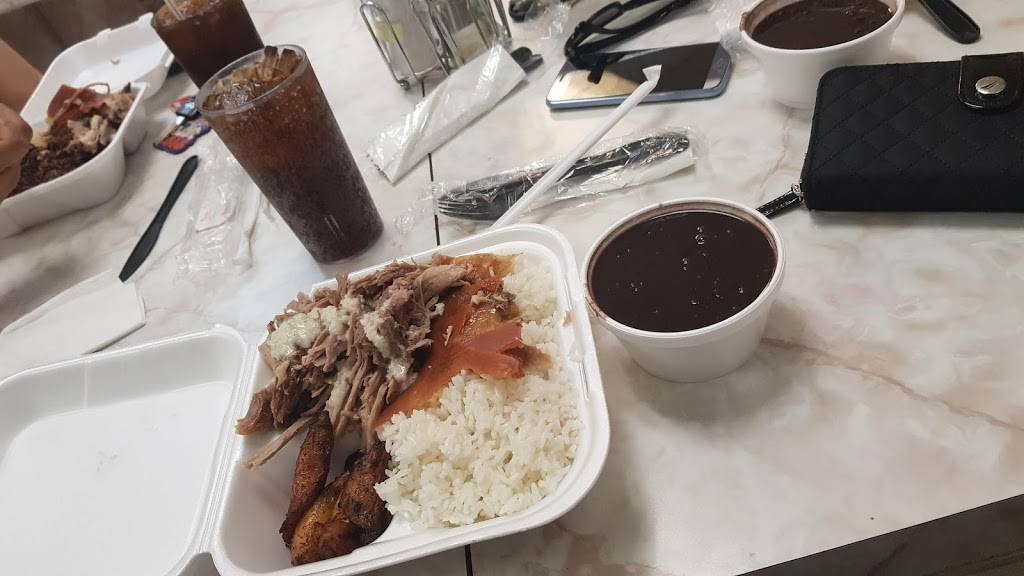 El Caribe Latin Flavor | restaurant | 3917 Palm Beach Blvd, Fort Myers, FL 33916, USA | 2392176153 OR +1 239-217-6153