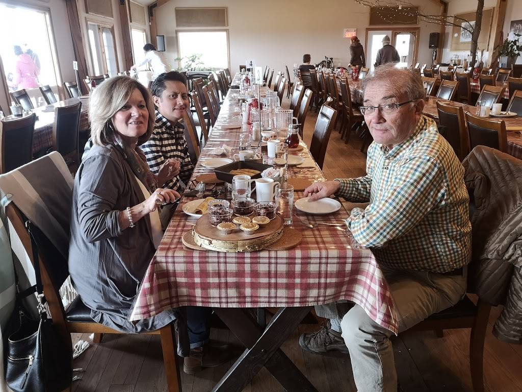 Le Pavillon Du Verger | restaurant | 2232 Montée Brooks, Franklin, QC J0S 1E0, Canada | 4508272742 OR +1 450-827-2742