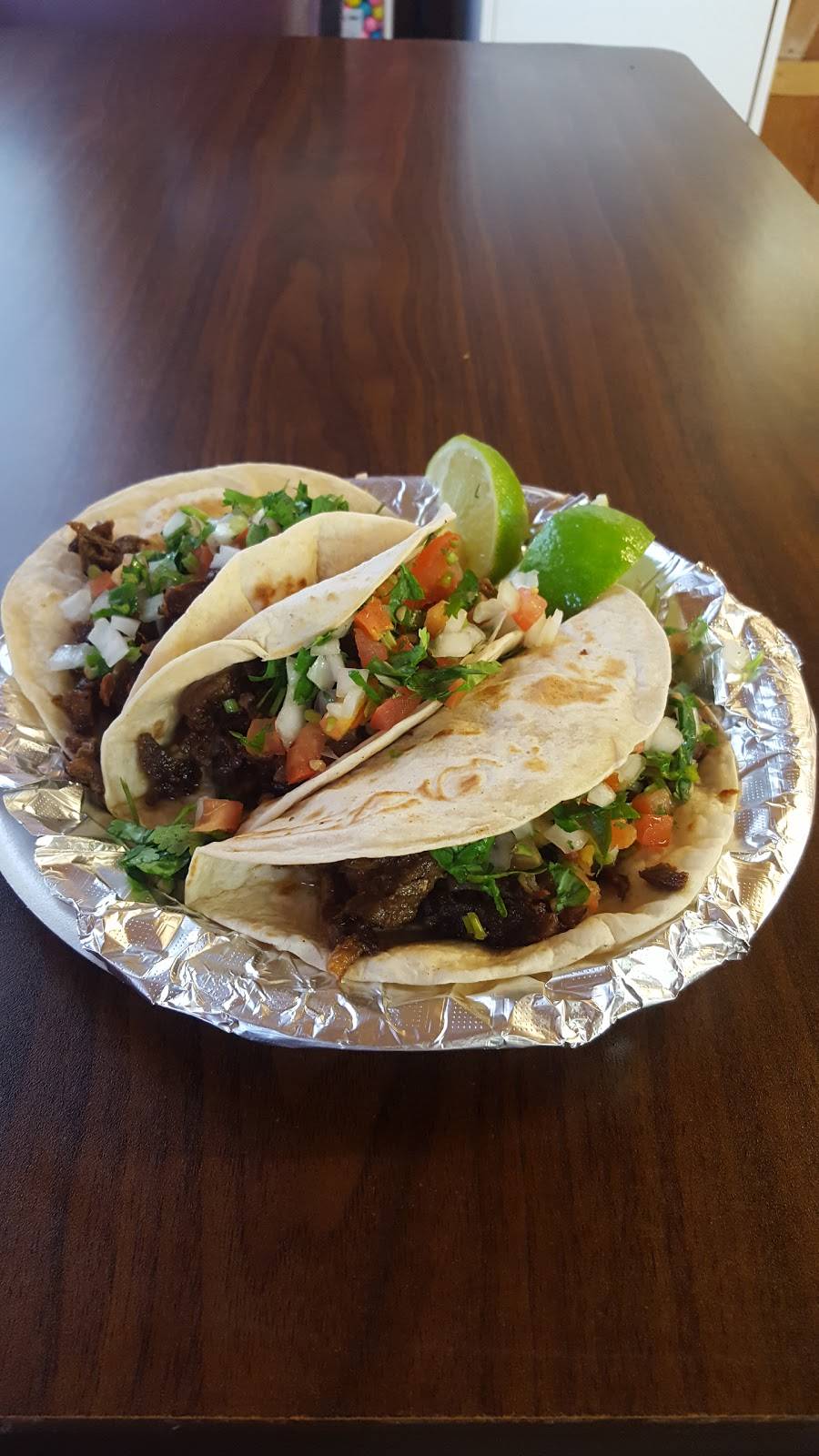 Tienda Oviedo | restaurant | 4415 Moulton St, Greenville, TX 75401, USA | 9034552950 OR +1 903-455-2950