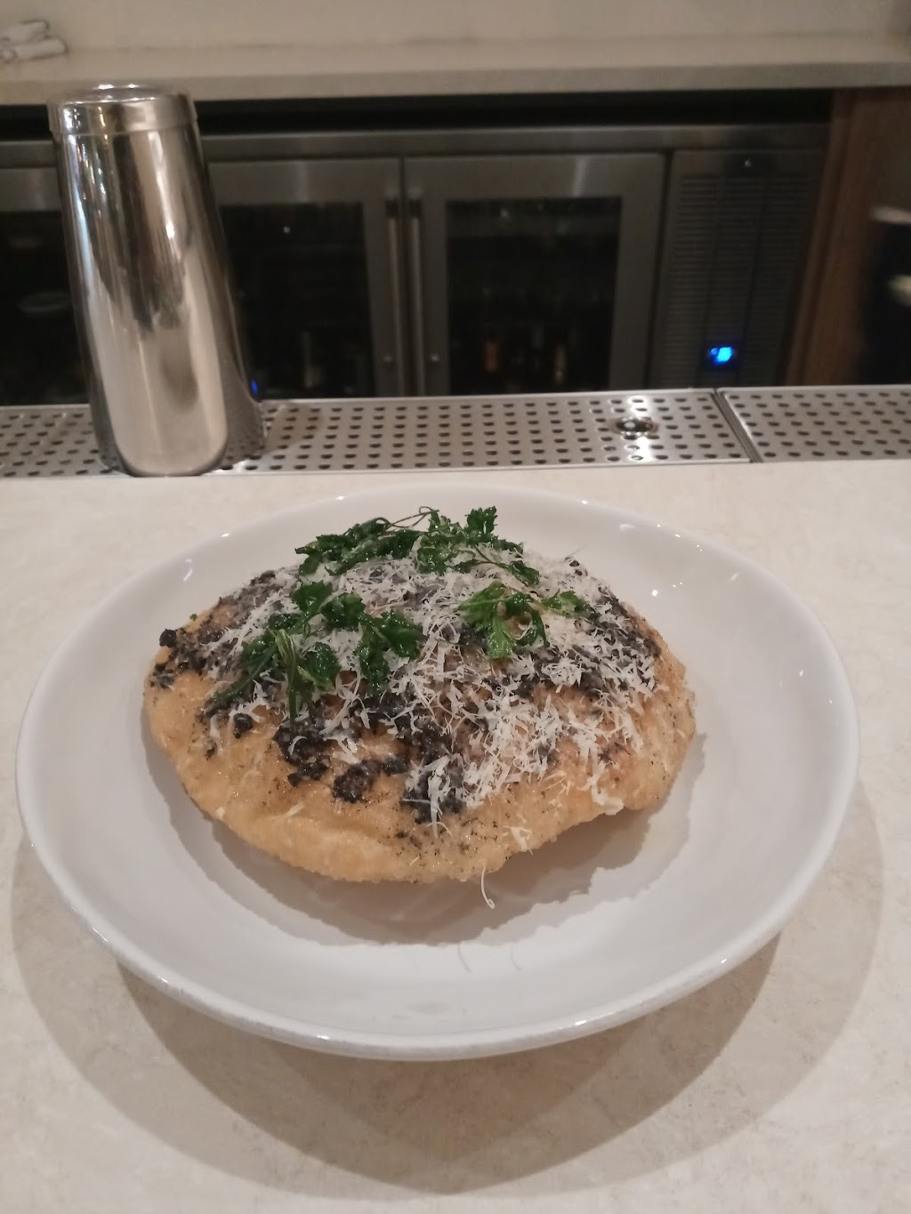 Apolonia | restaurant | 2201 S Michigan Ave, Chicago, IL 60616, USA | 3123632431 OR +1 312-363-2431