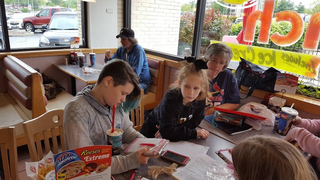 Dairy Queen | restaurant | 10593 St Charles Rock Rd, St Ann, MO 63074, USA | 3144271727 OR +1 314-427-1727