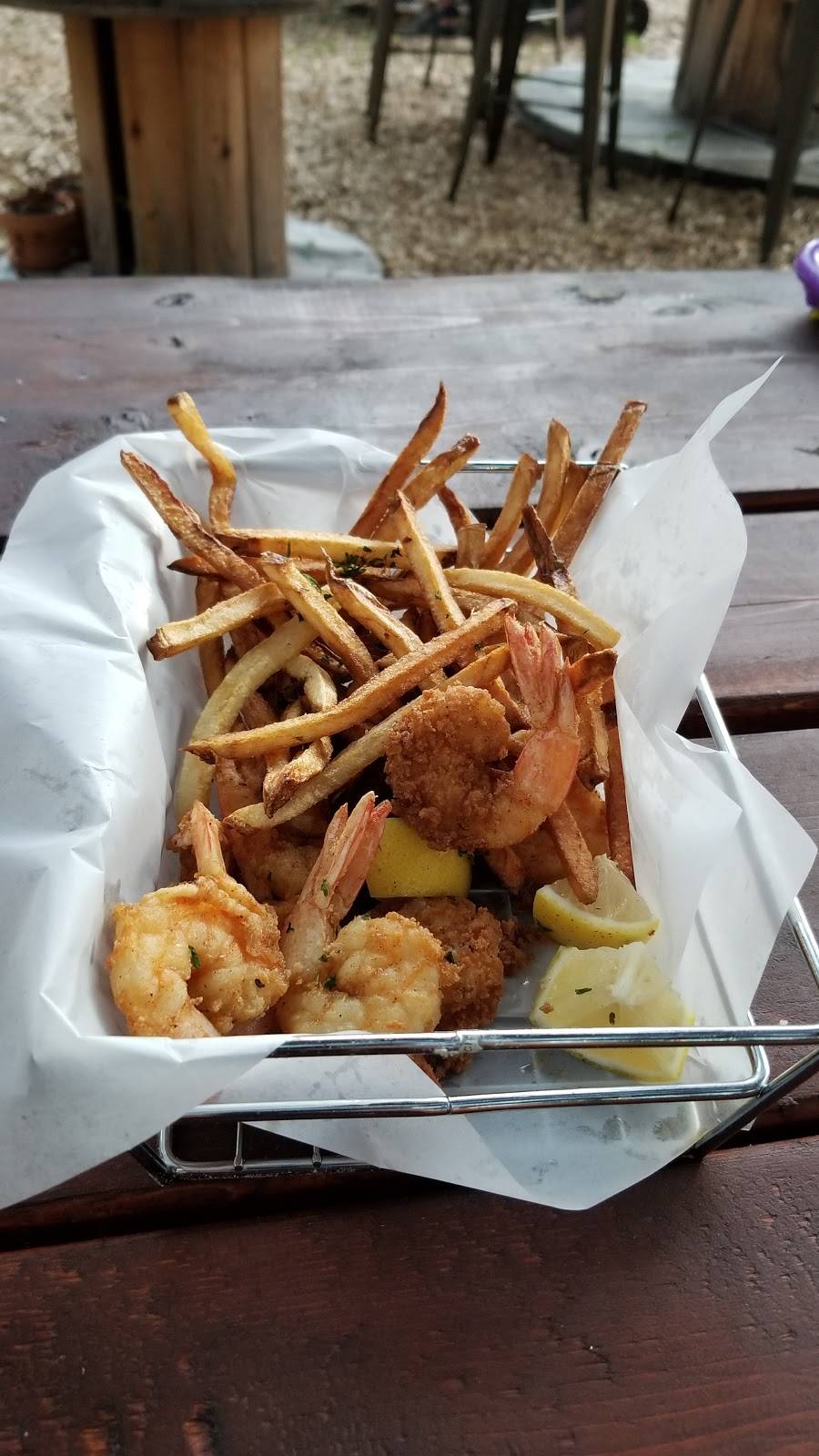 Mullets | restaurant | 614 William Hilton Pkwy, Hilton Head Island, SC 29928, USA | 8432901650 OR +1 843-290-1650