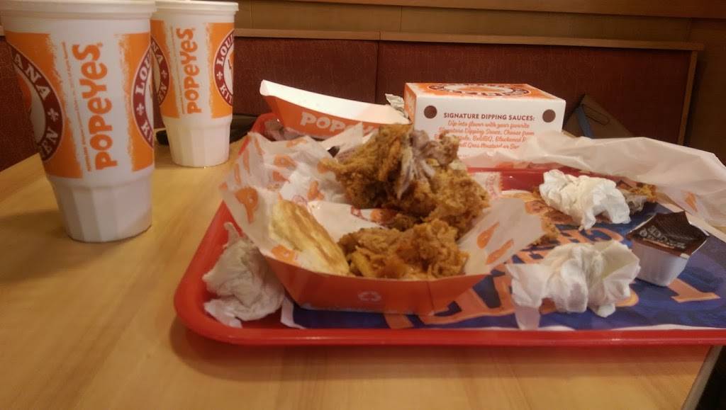 Popeyes Louisiana Kitchen | restaurant | 7706 Landover Rd, Landover, MD 20785, USA | 3013415630 OR +1 301-341-5630