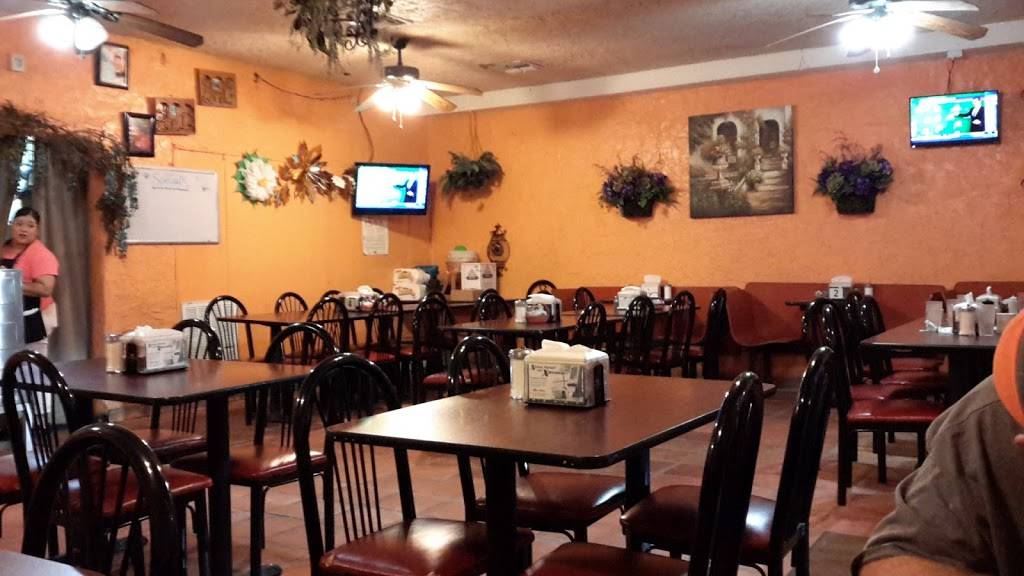 Lolas Mexican Food | restaurant | 3470 E U.S. Hwy 90, Seguin, TX 78155, USA | 8303798812 OR +1 830-379-8812