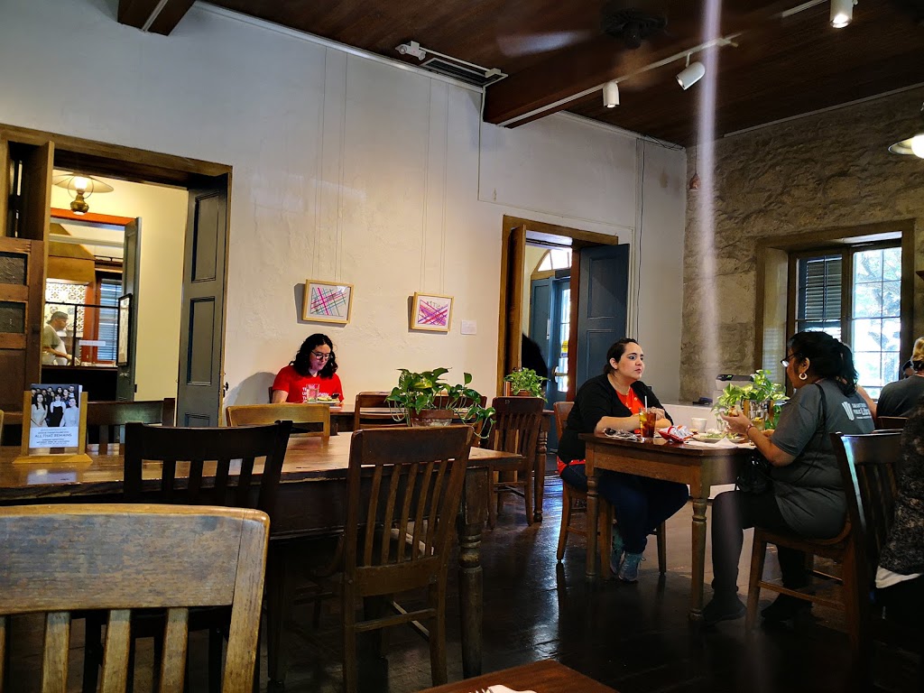 Copper Kitchen Café | restaurant | 300 Augusta St, San Antonio, TX 78205, USA | 2102240123 OR +1 210-224-0123