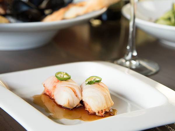 Blue Sushi Sake Grill | restaurant | 4705 Rainbow Blvd, Westwood, KS 66205, USA | 9132366100 OR +1 913-236-6100