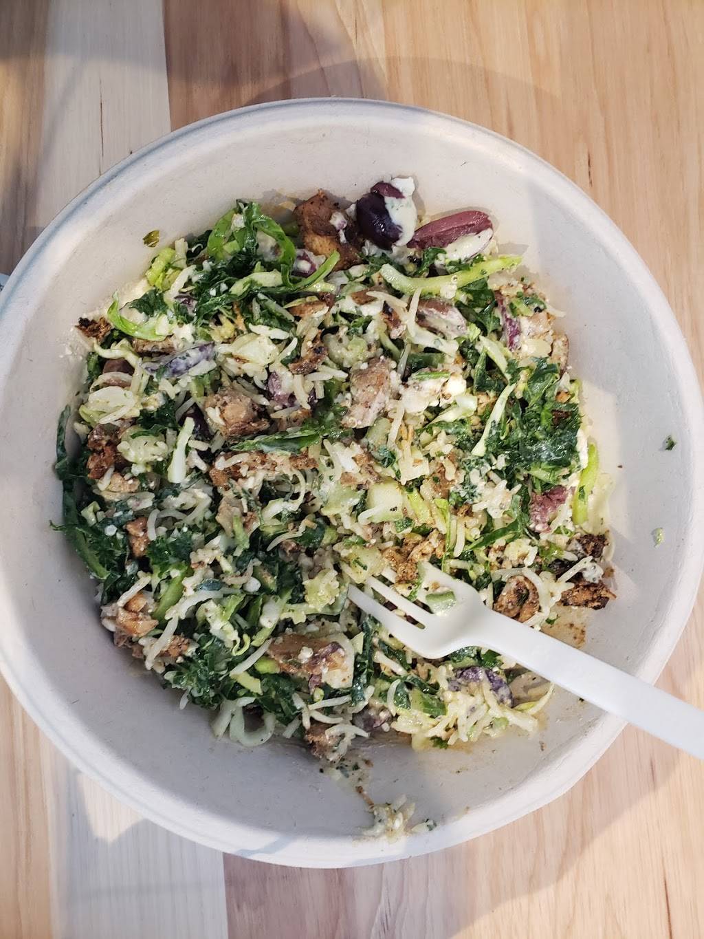 CAVA | restaurant | 403 Daniels St, Raleigh, NC 27605, USA | 9192787597 OR +1 919-278-7597