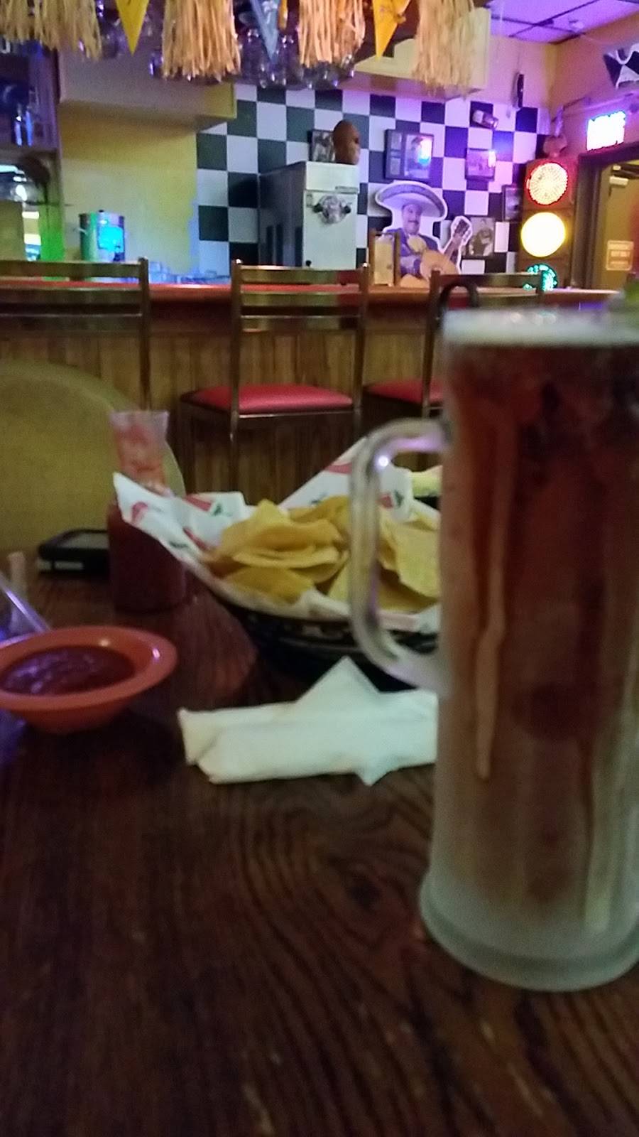 El Cazador | restaurant | 1600 Shady Knoll Ave, Bedford, VA 24523, USA | 5405864715 OR +1 540-586-4715