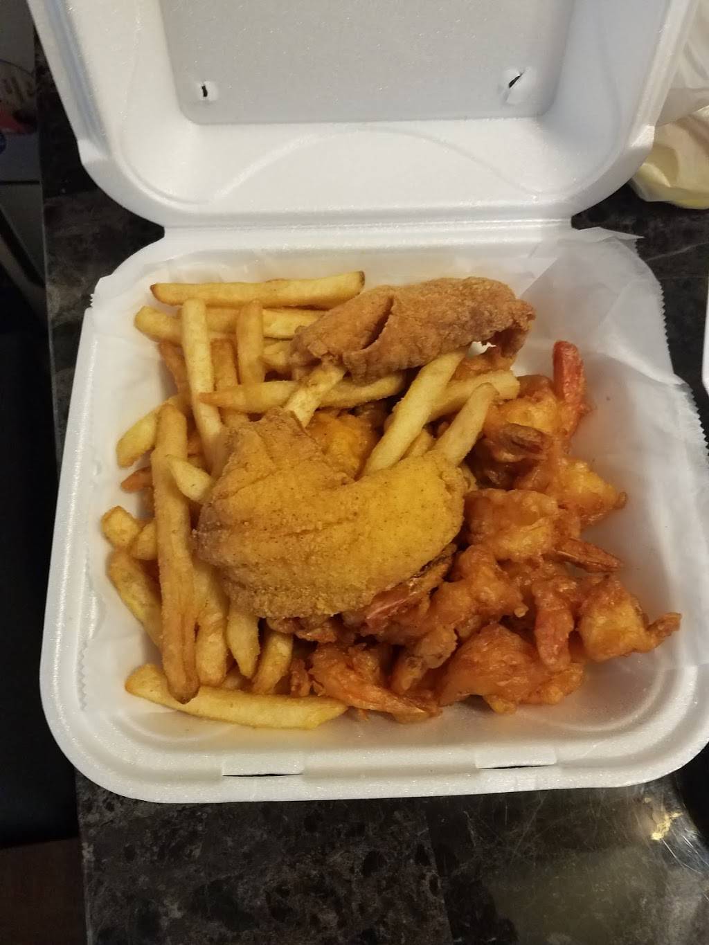 Blue Seas Fish Market | restaurant | 1140 Eight Mile Rd, Ferndale, MI 48220, USA | 2484143400 OR +1 248-414-3400