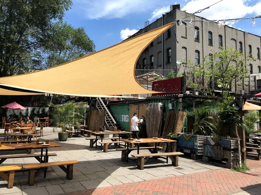Robertas | restaurant | 261 Moore St, Brooklyn, NY 11206, USA | 7184171118 OR +1 718-417-1118