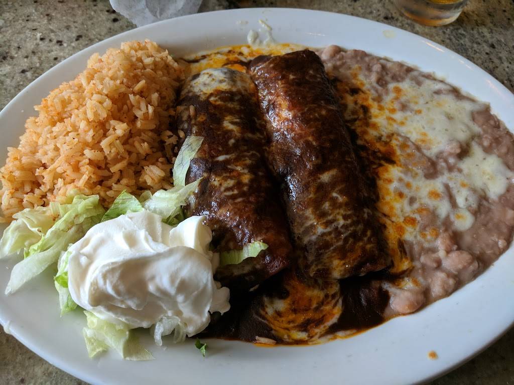 Avilas El Ranchito | restaurant | 209 Main St, Seal Beach, CA 90740, USA | 5624938226 OR +1 562-493-8226