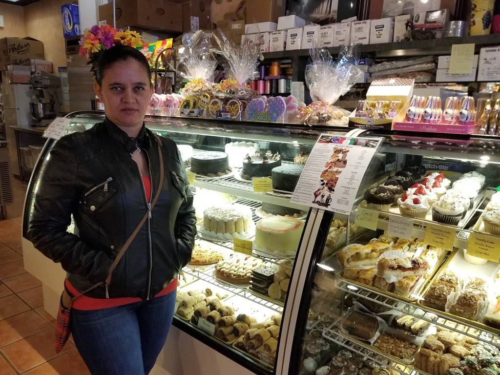 Parma Market and Bakery | restaurant | 56 Danbury Rd, Ridgefield, CT 06877, USA | 2034386098 OR +1 203-438-6098