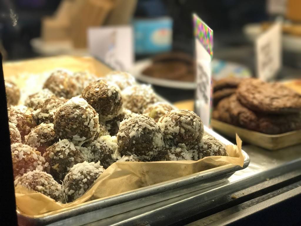 Stella Blue Bistro | cafe | 188 New York Ave, Huntington, NY 11743, USA | 6314252583 OR +1 631-425-2583