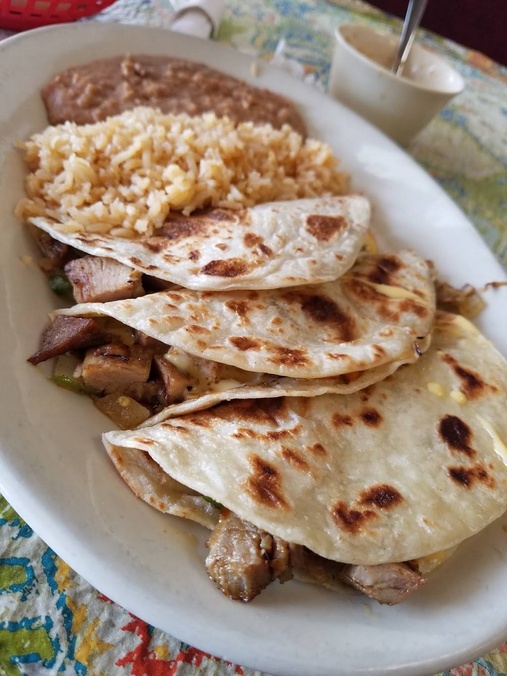 Mi Sombrero | restaurant | 3401 N Shepherd Dr #4, Houston, TX 77018, USA | 7138627244 OR +1 713-862-7244