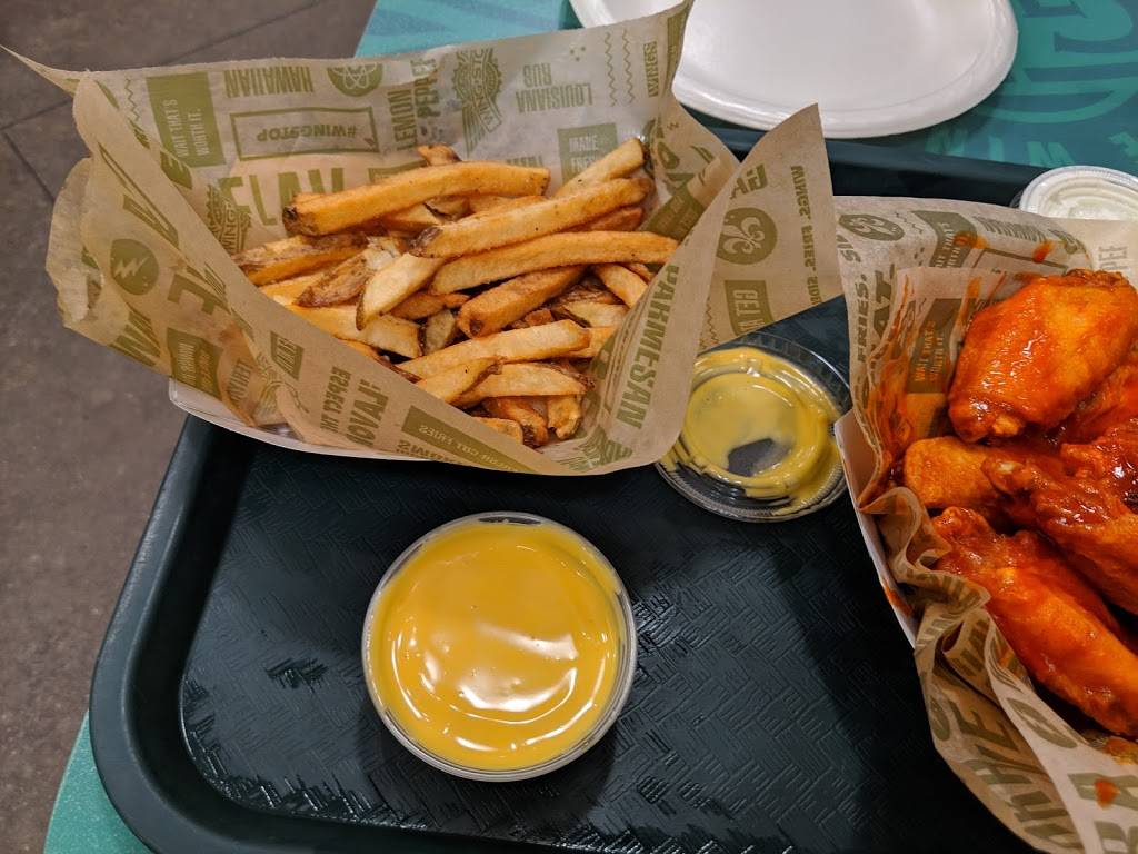 Wingstop | restaurant | 2802 N Shepherd Dr Ste 400, Houston, TX 77008, USA | 8326730100 OR +1 832-673-0100