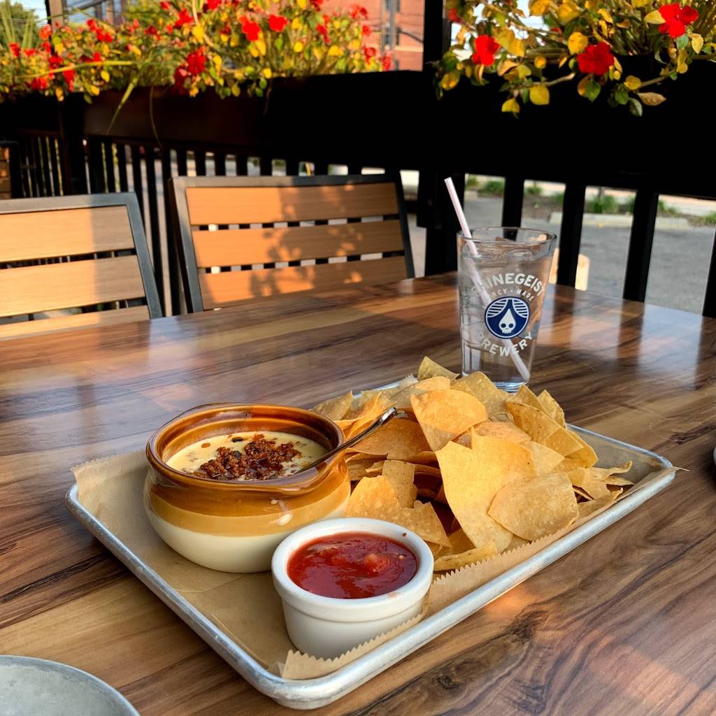 Pat and Gracies | restaurant | 340 E Gay St, Columbus, OH 43215, USA | 6149148484 OR +1 614-914-8484