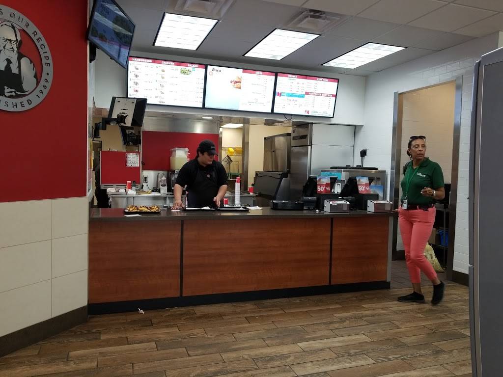 Wendys | restaurant | 5309 TX-121, The Colony, TX 75056, USA | 4693536372 OR +1 469-353-6372