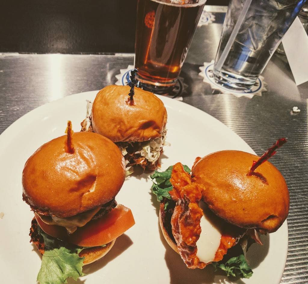 BEERWORKS No. 2 Salem | restaurant | 278 Derby St, Salem, MA 01970, USA | 9787452337 OR +1 978-745-2337