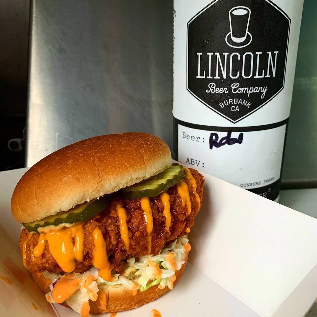 Flamin Hot Chicken | restaurant | 15047 Leadwell St, Van Nuys, CA 91405, USA | 3237386317 OR +1 323-738-6317