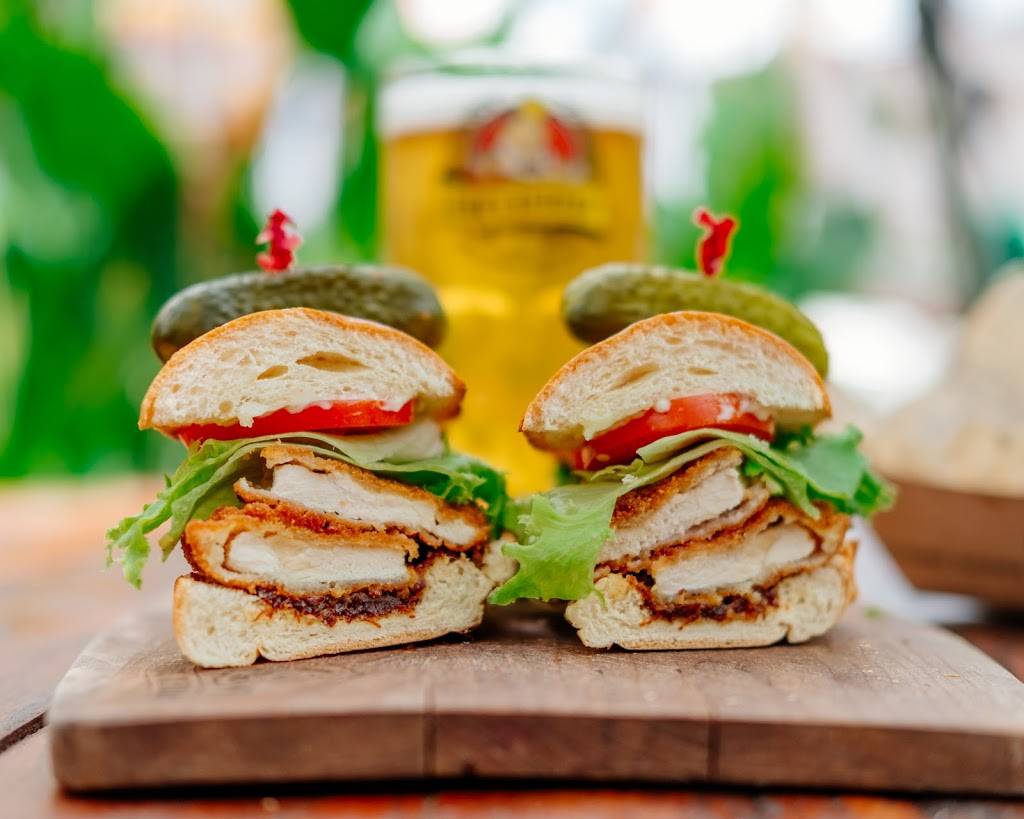 King’s BierHaus | restaurant | 828 FM646 W, League City, TX 77573, USA | 8328208264 OR +1 832-820-8264