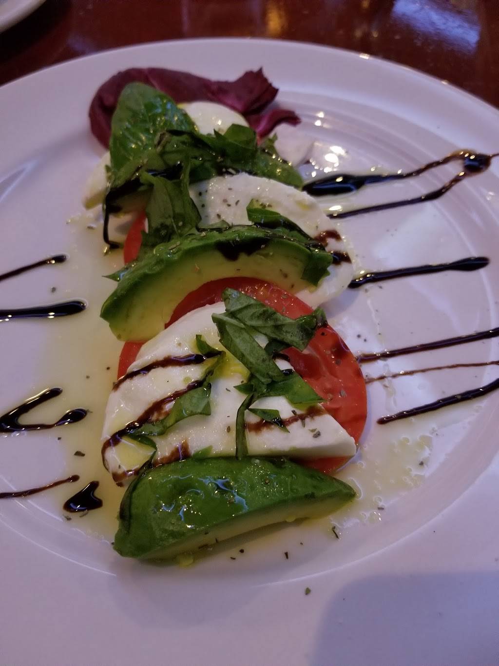 Le Fontane | restaurant | 137 NY-100, Katonah, NY 10536, USA | 9142329619 OR +1 914-232-9619