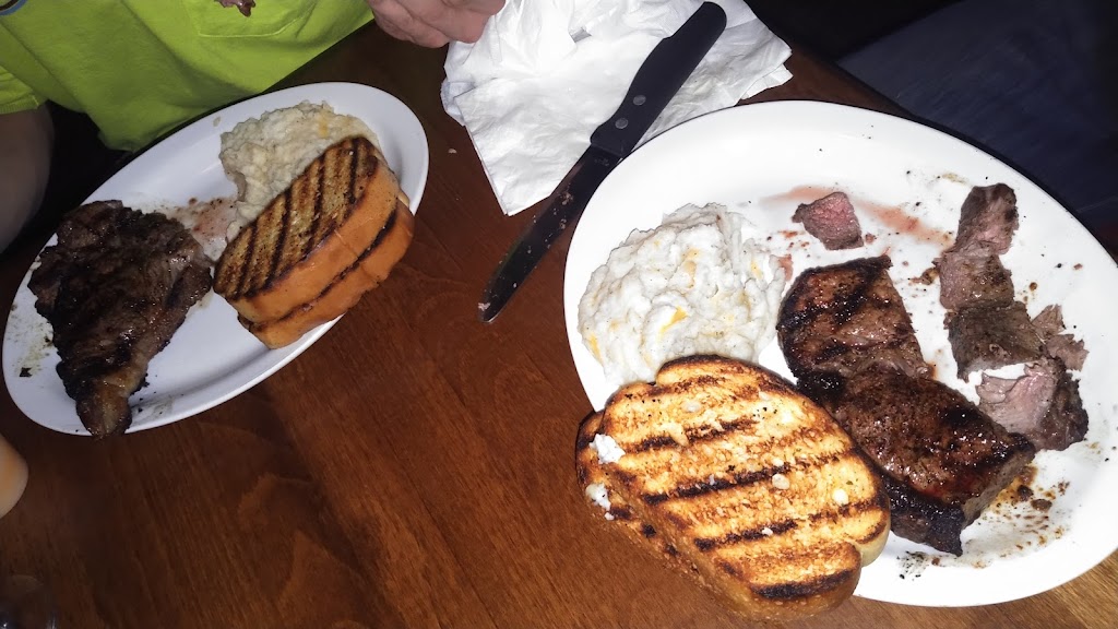 Maxdons Cocktails | restaurant | 1340 W Ave I, Lancaster, CA 93534, USA | 6619484228 OR +1 661-948-4228