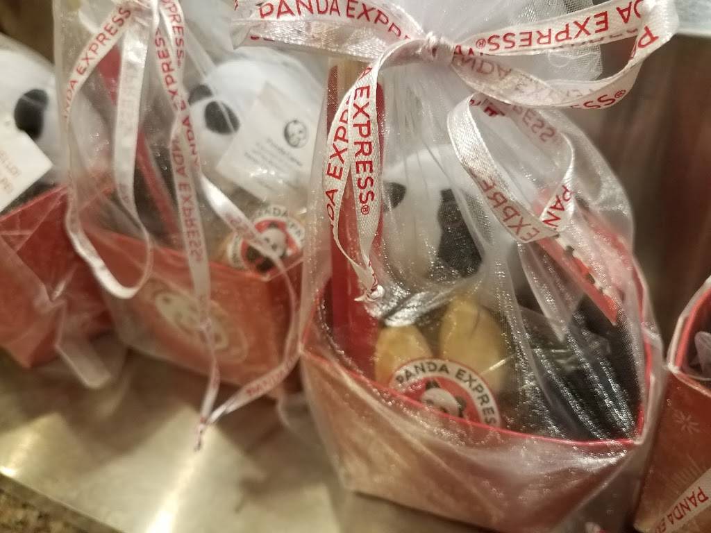 Panda Express | restaurant | 2501 W Happy Valley Rd, Phoenix, AZ 85085, USA | 6238690972 OR +1 623-869-0972