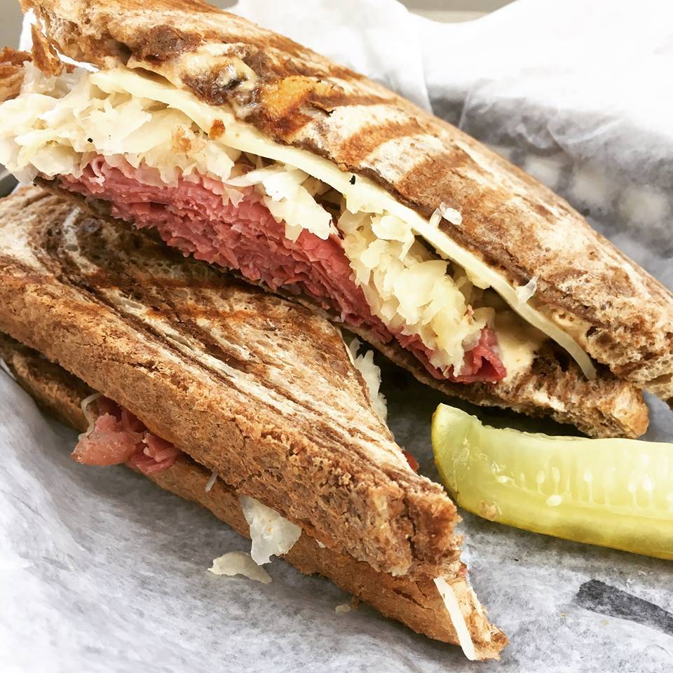 Dune Billies | cafe | 201 Center St, Michigan City, IN 46360, USA | 2198096592 OR +1 219-809-6592